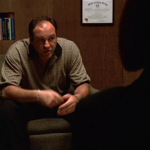 S01E004 - Meadowlands 0168.jpg