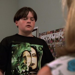 S01E004 - Meadowlands 0219.jpg