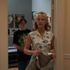 S01E004 - Meadowlands 0223.jpg