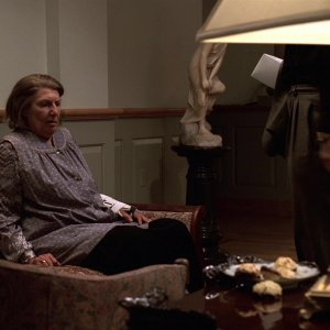 S01E004 - Meadowlands 0270.jpg