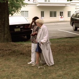 S01E004 - Meadowlands 0272.jpg