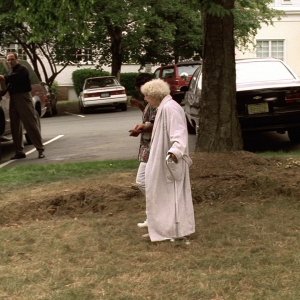 S01E004 - Meadowlands 0273.jpg