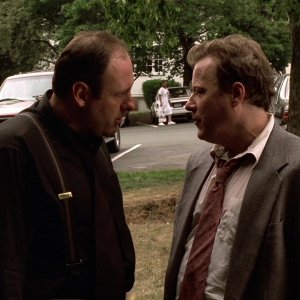 S01E004 - Meadowlands 0282.jpg