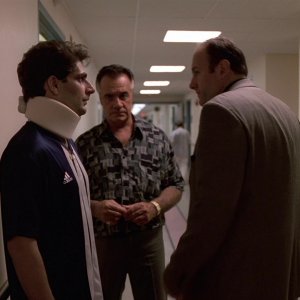 S01E004 - Meadowlands 0324.jpg