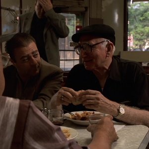 S01E004 - Meadowlands 0345.jpg