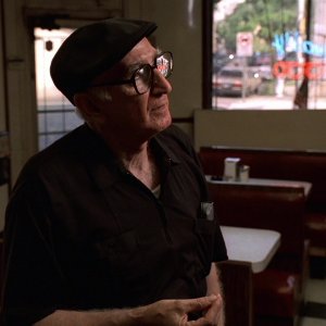 S01E004 - Meadowlands 0368.jpg