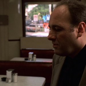 S01E004 - Meadowlands 0372.jpg