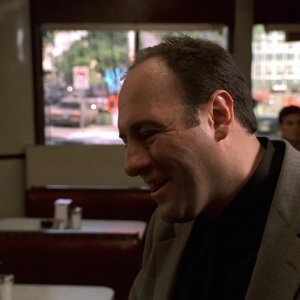 S01E004 - Meadowlands 0373.jpg