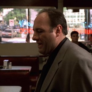 S01E004 - Meadowlands 0375.jpg