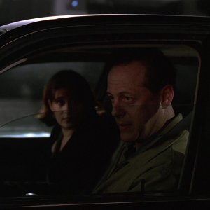 S01E004 - Meadowlands 0409.jpg