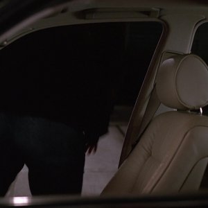 S01E004 - Meadowlands 0434.jpg