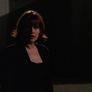 S01E004 - Meadowlands 0437.jpg