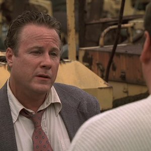 S01E004 - Meadowlands 0447.jpg