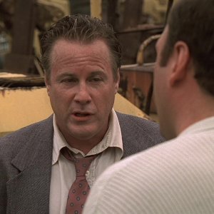 S01E004 - Meadowlands 0455.jpg