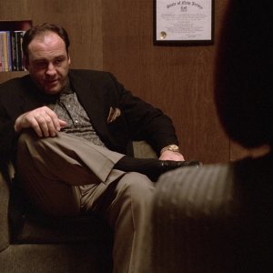 S01E004 - Meadowlands 0588.jpg