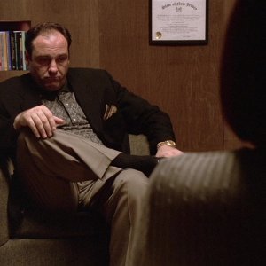 S01E004 - Meadowlands 0591.jpg
