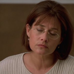 S01E004 - Meadowlands 0596.jpg