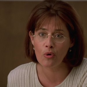 S01E004 - Meadowlands 0605.jpg