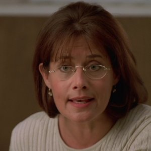 S01E004 - Meadowlands 0610.jpg