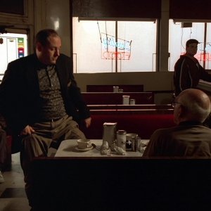 S01E004 - Meadowlands 0734.jpg