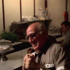 S01E004 - Meadowlands 0757.jpg