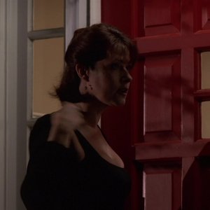 S01E004 - Meadowlands 0795.jpg