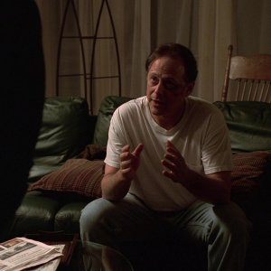 S01E004 - Meadowlands 0805.jpg