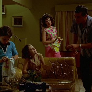 S01E007 - Down Neck 0680.jpg