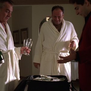 S01E010 - A Hit Is a Hit 0071.jpg