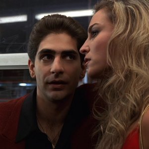 S01E010 - A Hit Is a Hit 0108.jpg