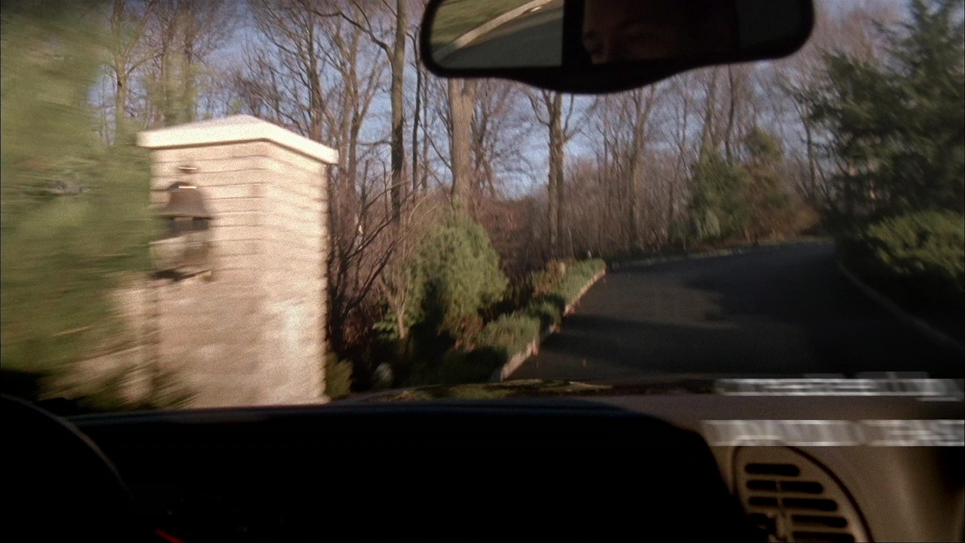 S01E004 - Meadowlands 0028.jpg