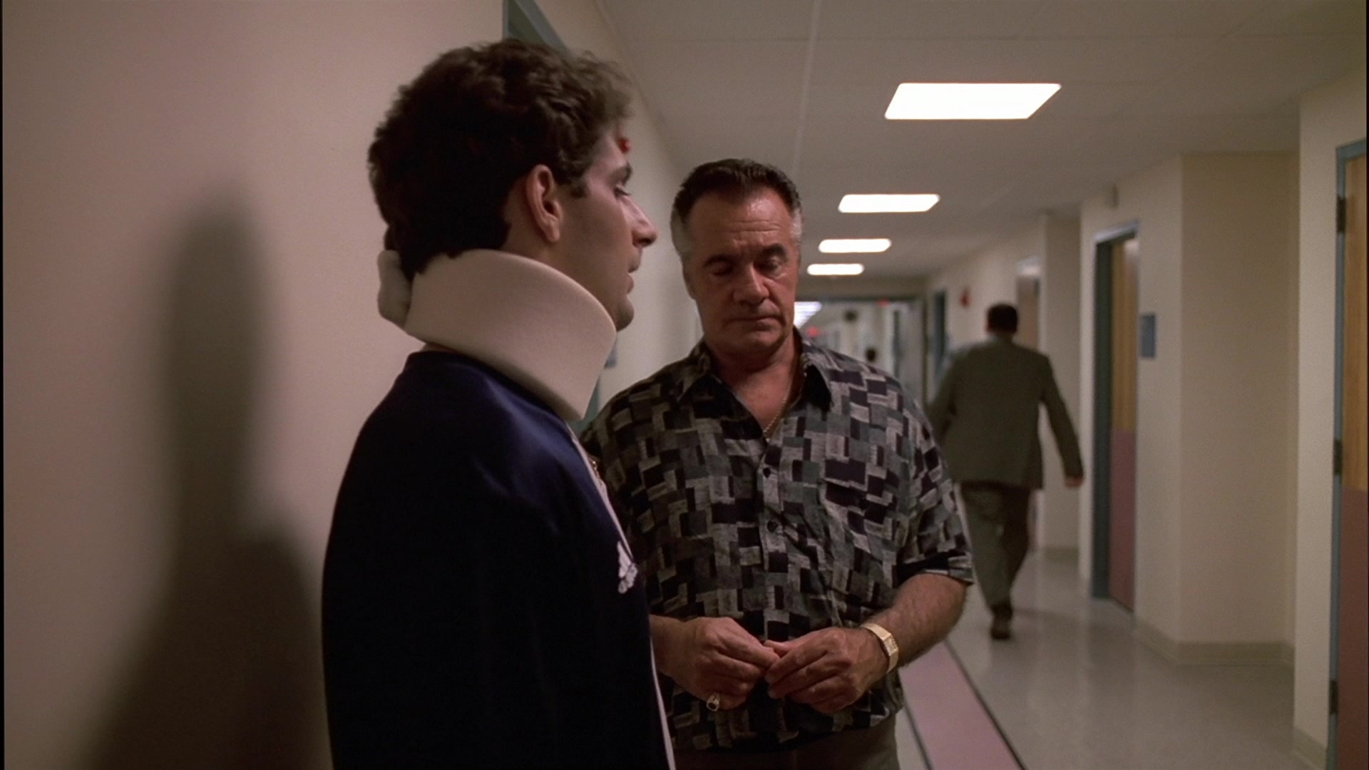 S01E004 - Meadowlands 0325.jpg