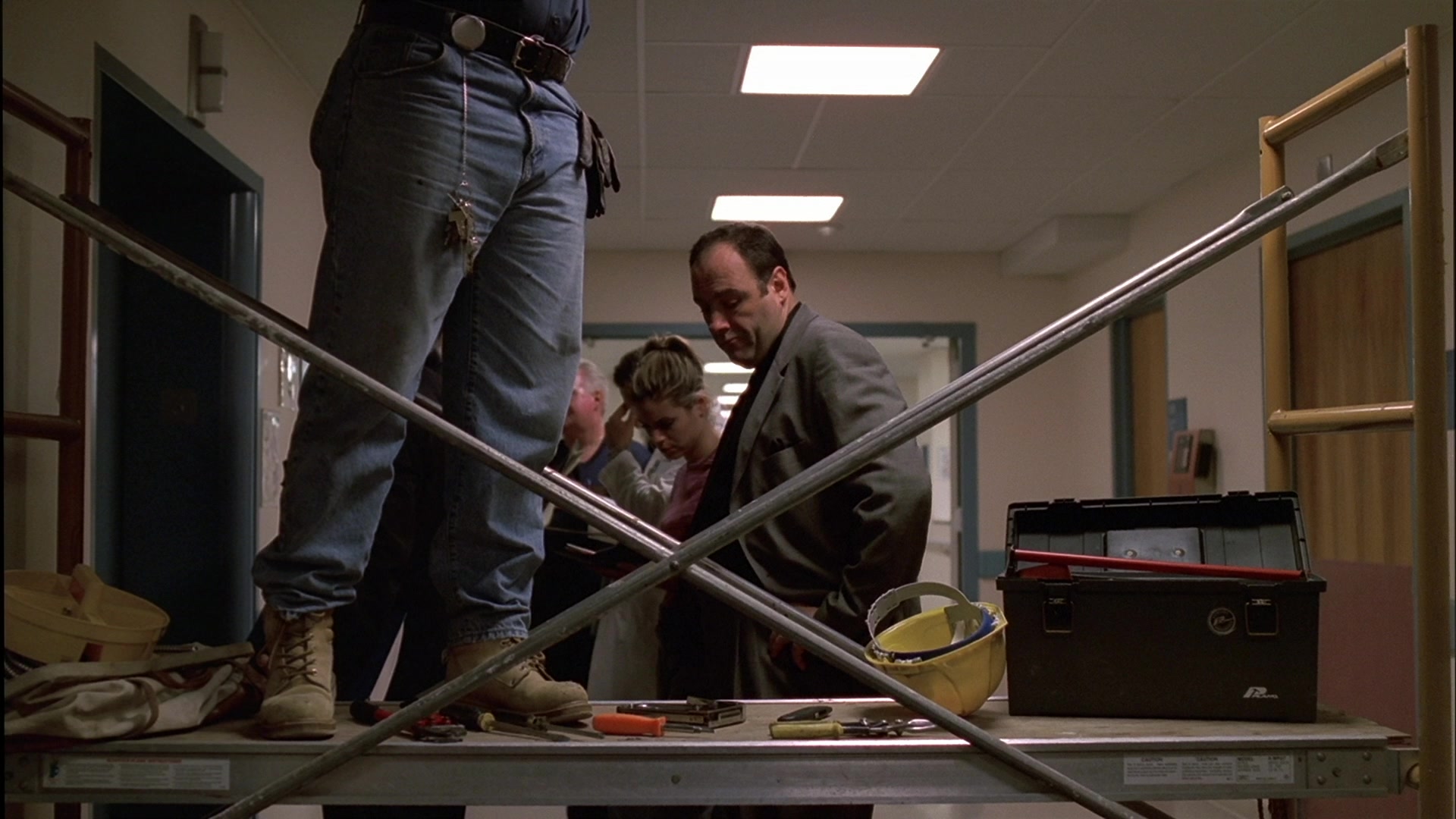 S01E004 - Meadowlands 0329.jpg