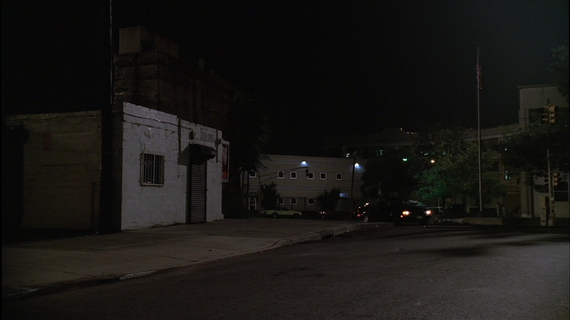 S01E004 - Meadowlands 0404.jpg
