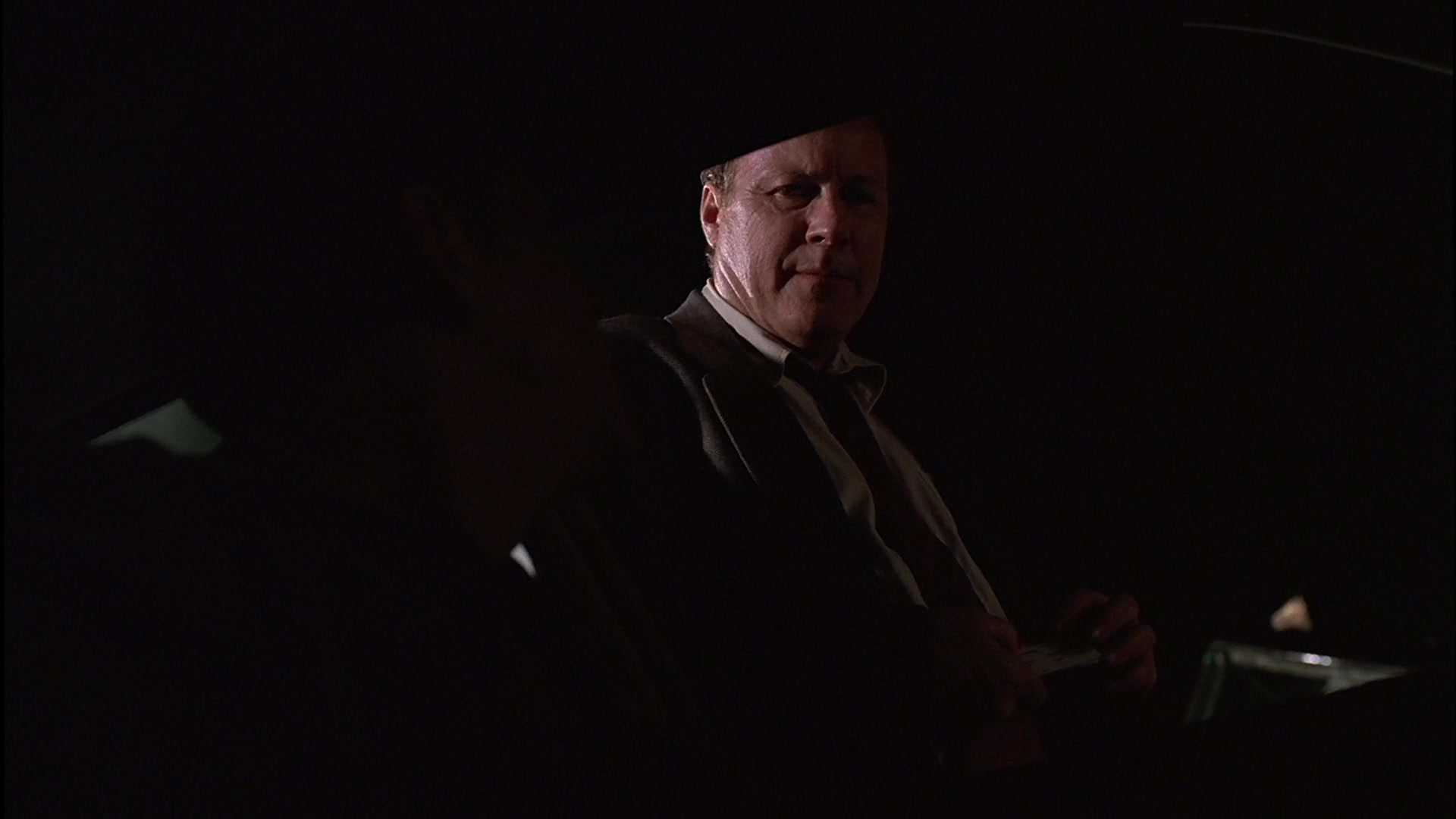 S01E004 - Meadowlands 0413.jpg
