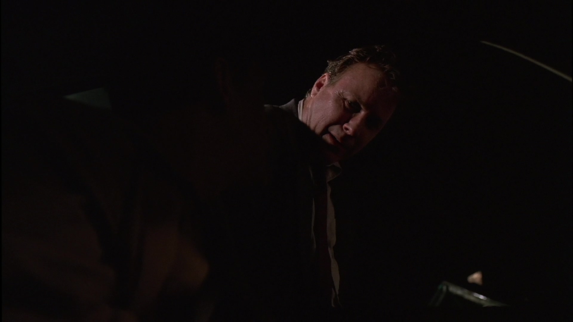 S01E004 - Meadowlands 0415.jpg