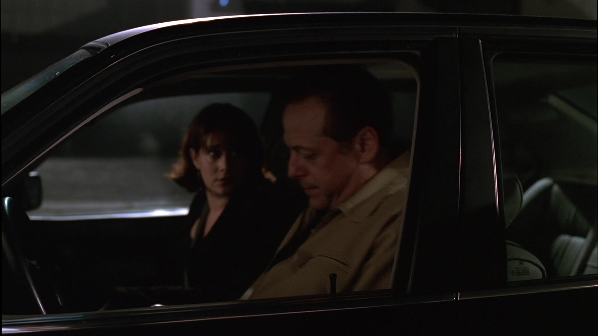 S01E004 - Meadowlands 0417.jpg