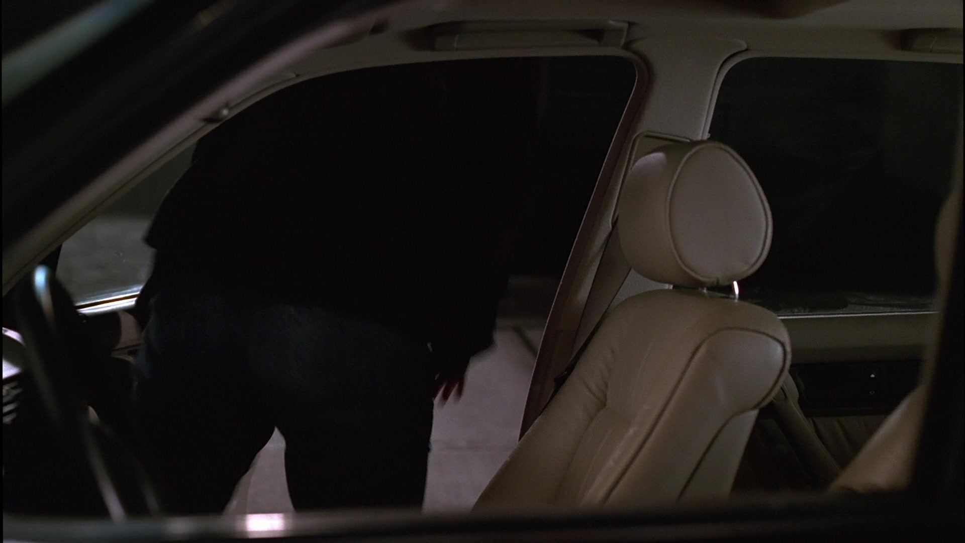 S01E004 - Meadowlands 0434.jpg
