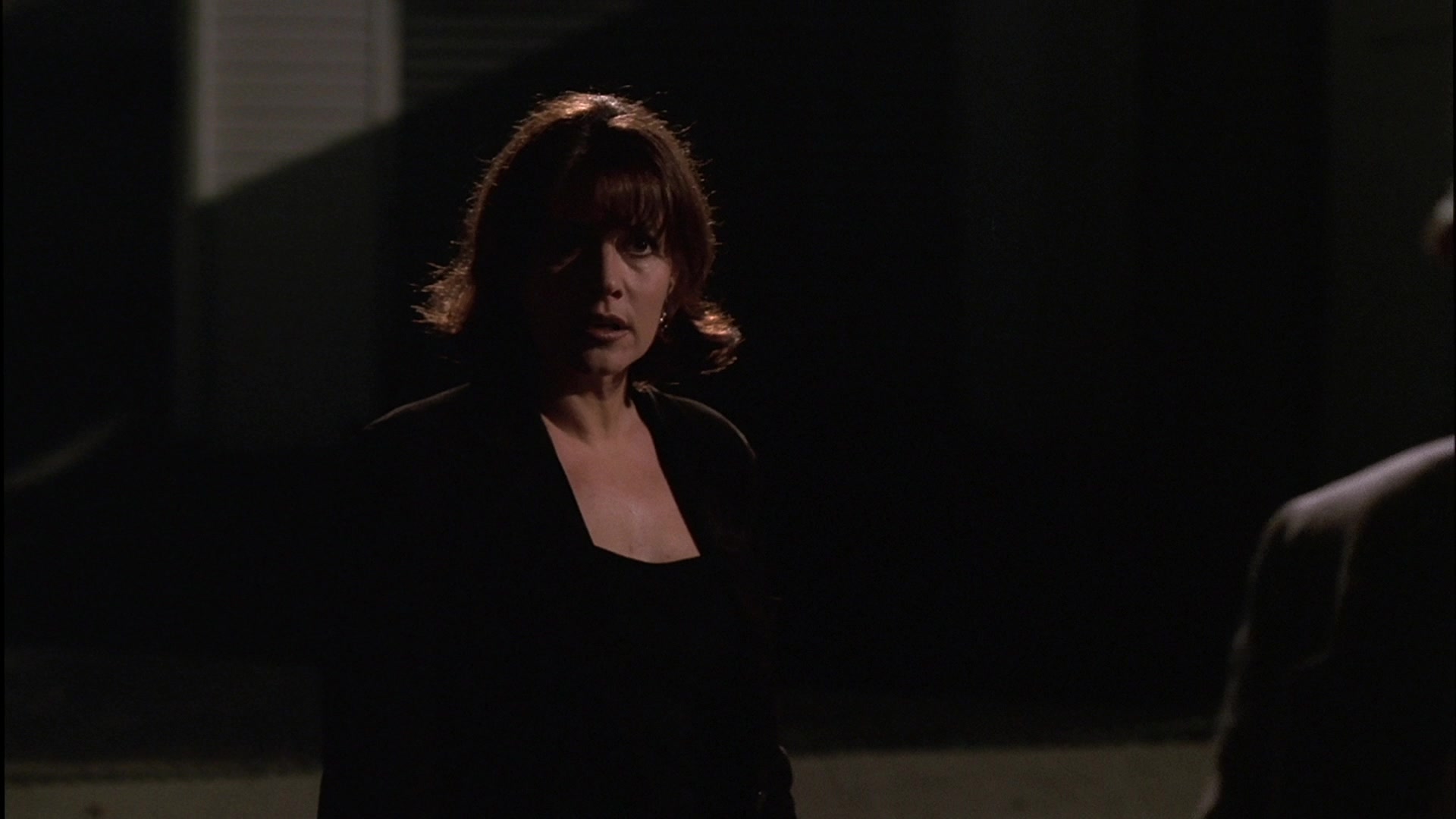 S01E004 - Meadowlands 0437.jpg