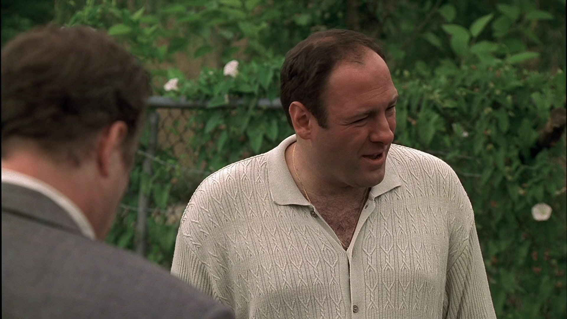 S01E004 - Meadowlands 0453.jpg