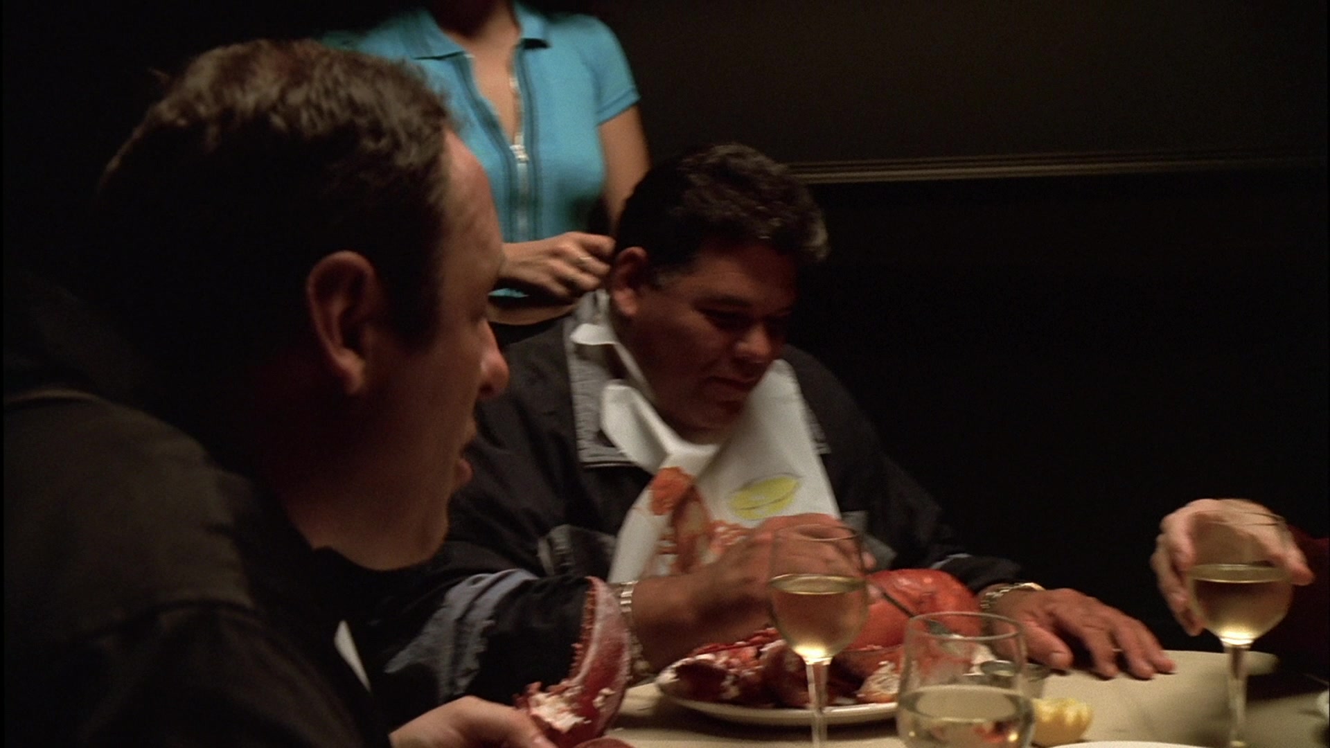 S01E004 - Meadowlands 0466.jpg