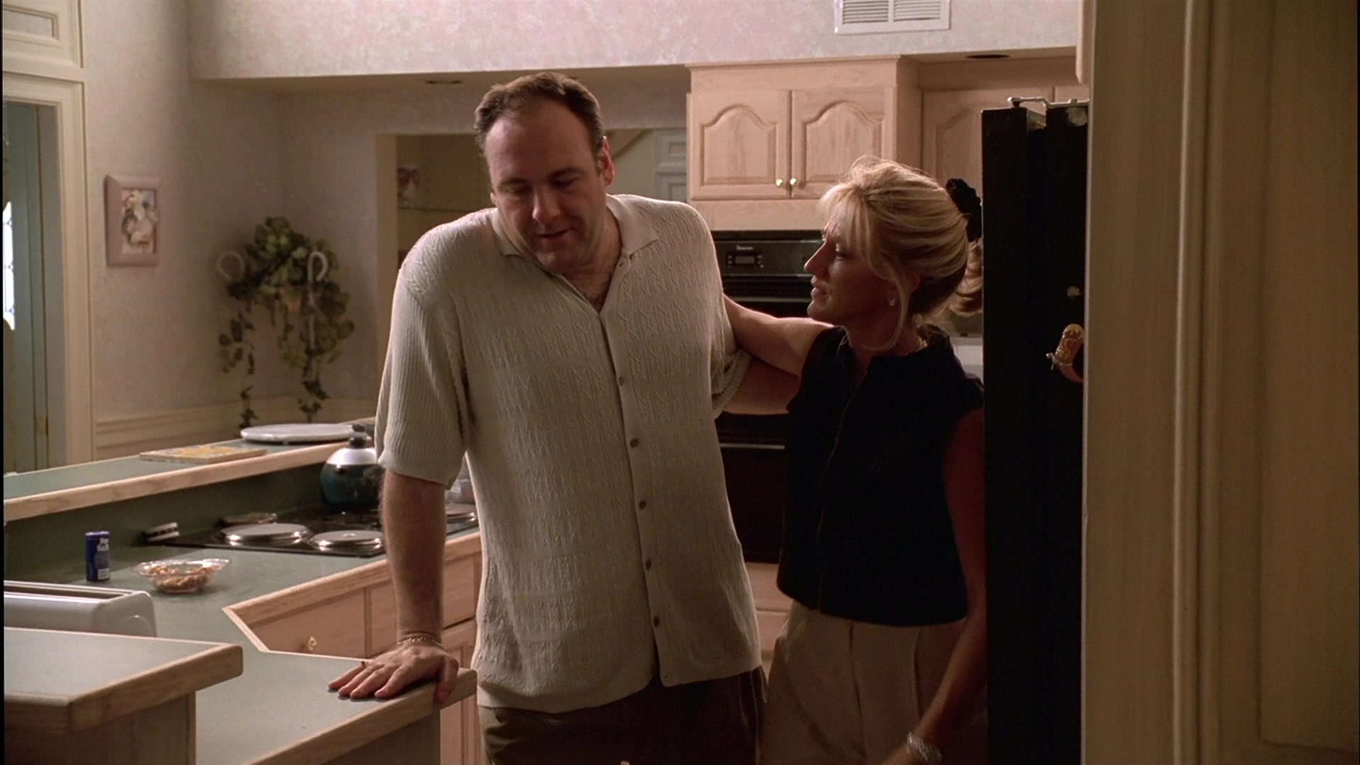 S01E004 - Meadowlands 0558.jpg