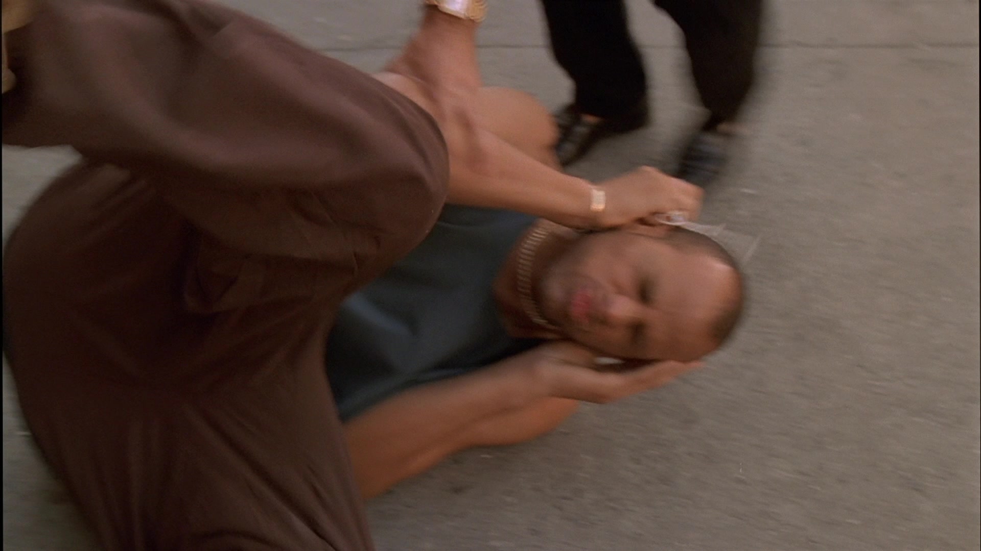 S01E004 - Meadowlands 0627.jpg