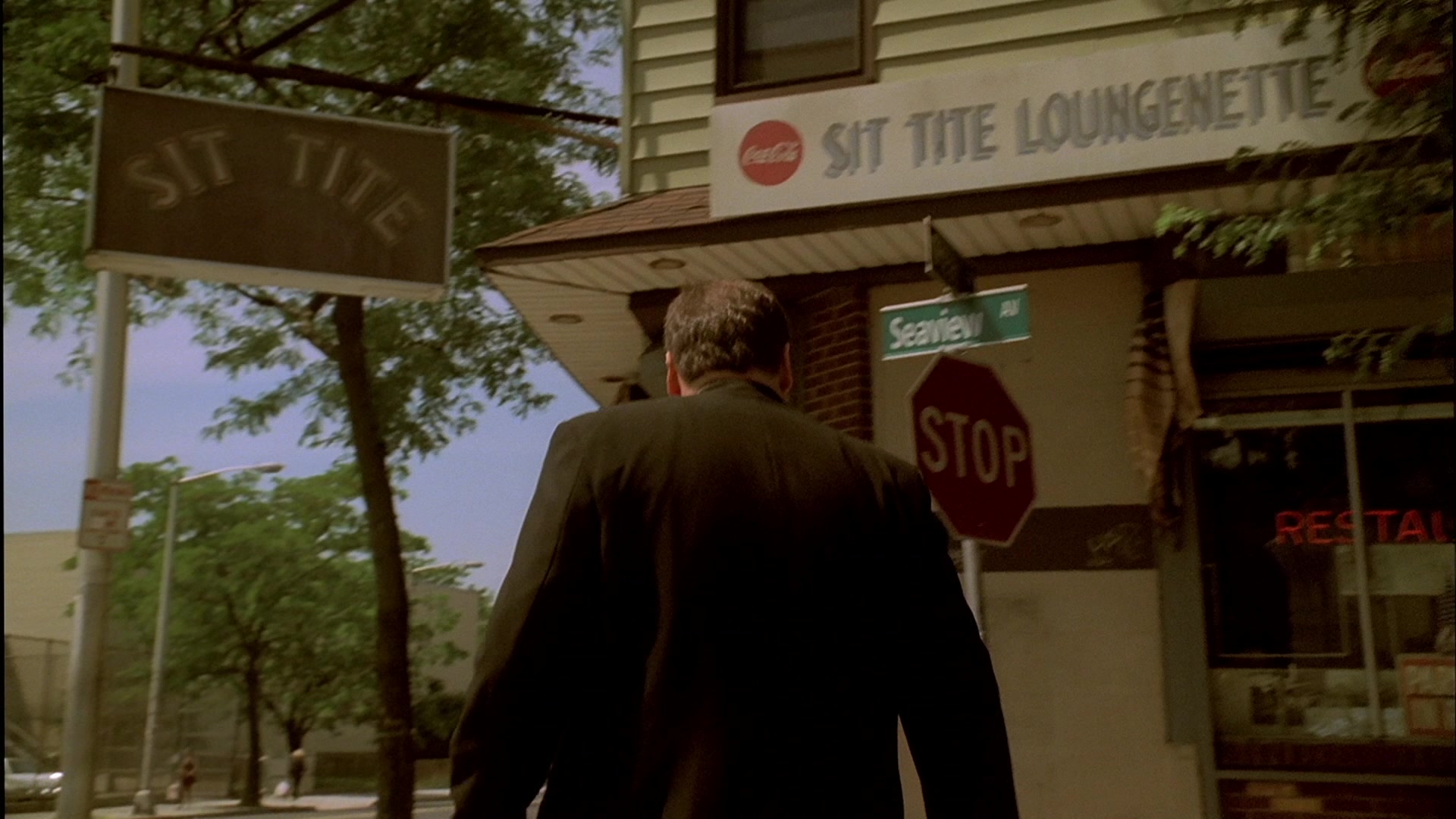 S01E004 - Meadowlands 0727.jpg
