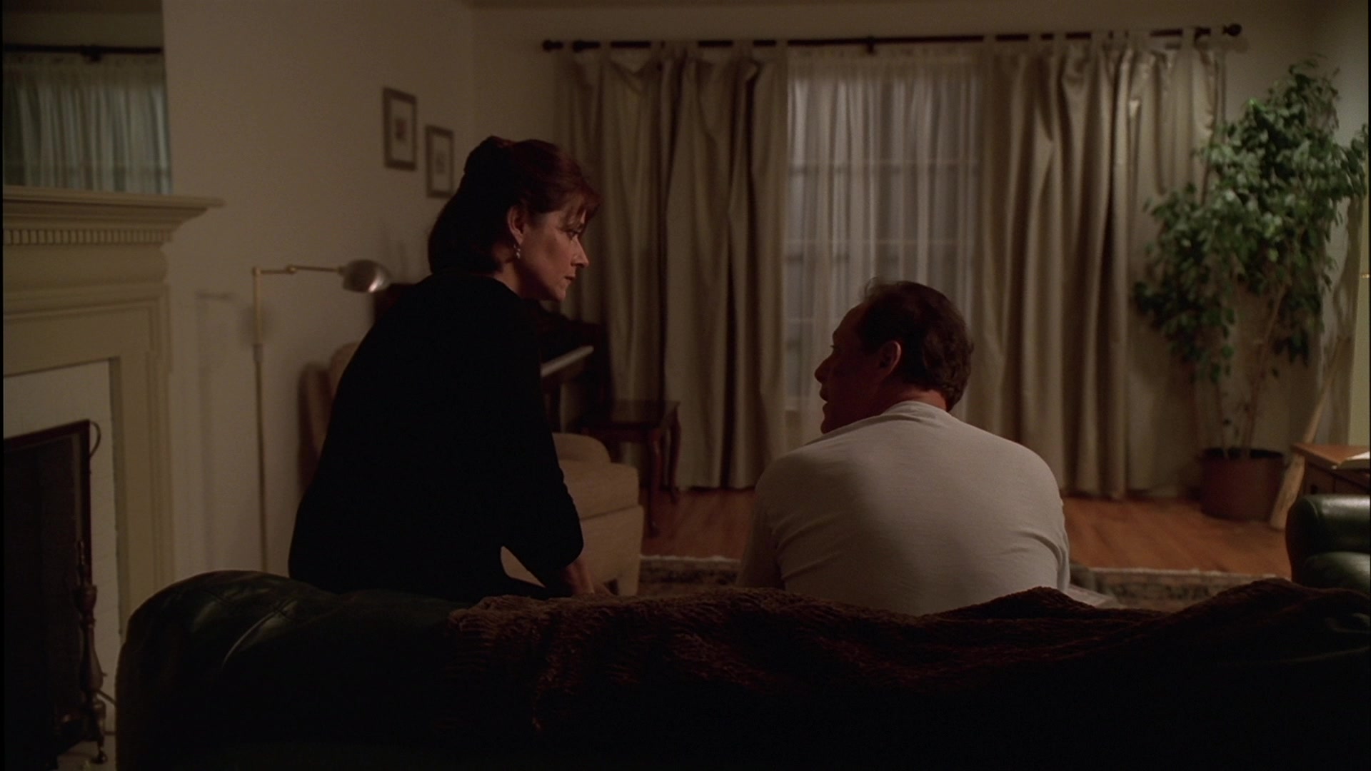 S01E004 - Meadowlands 0813.jpg