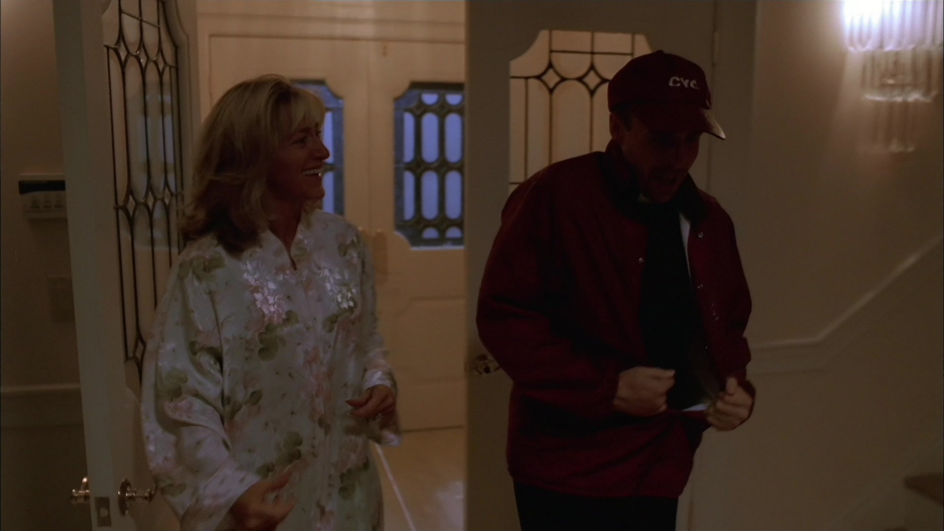 S01E005 - College 0218.jpg