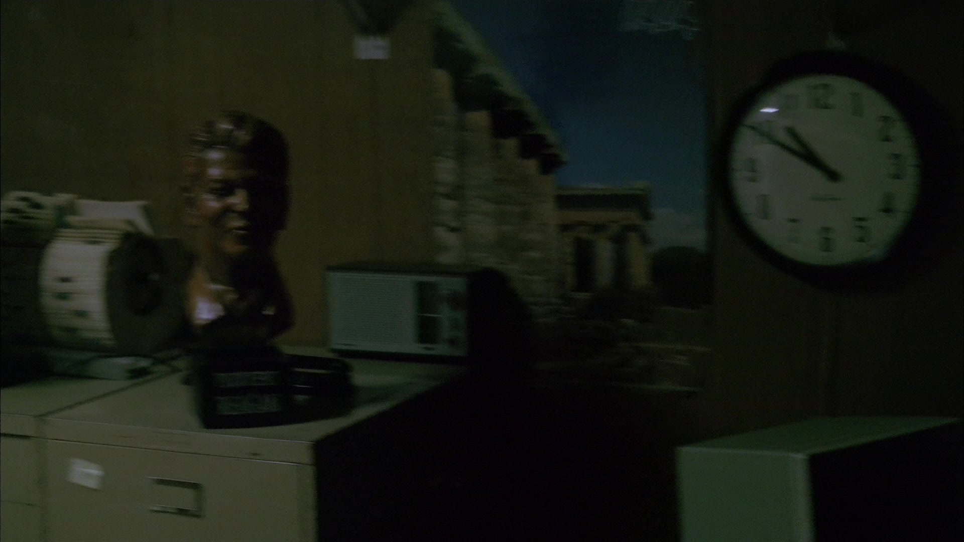 S01E005 - College 0491.jpg