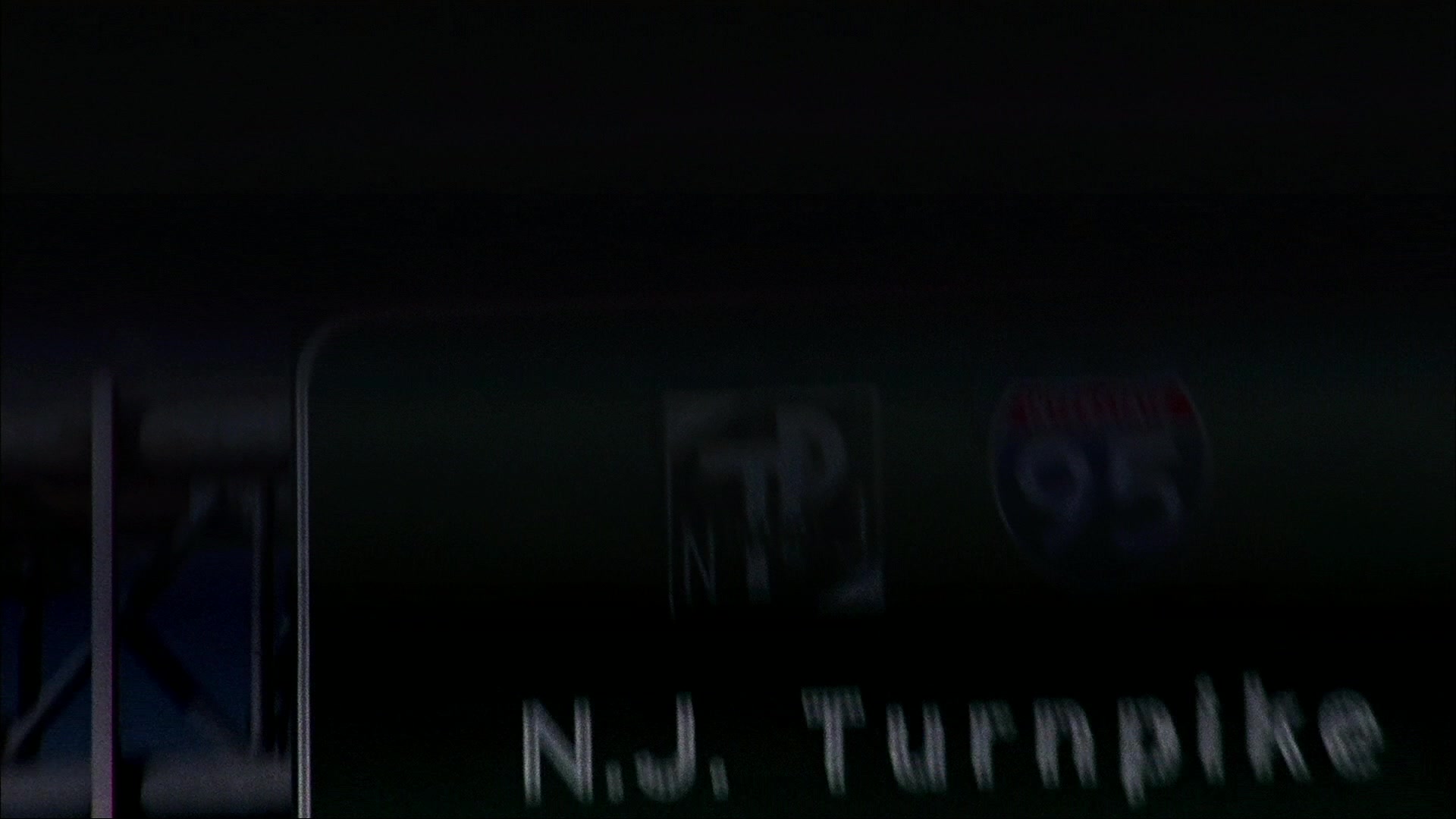 S01E007 - Down Neck 0007.jpg