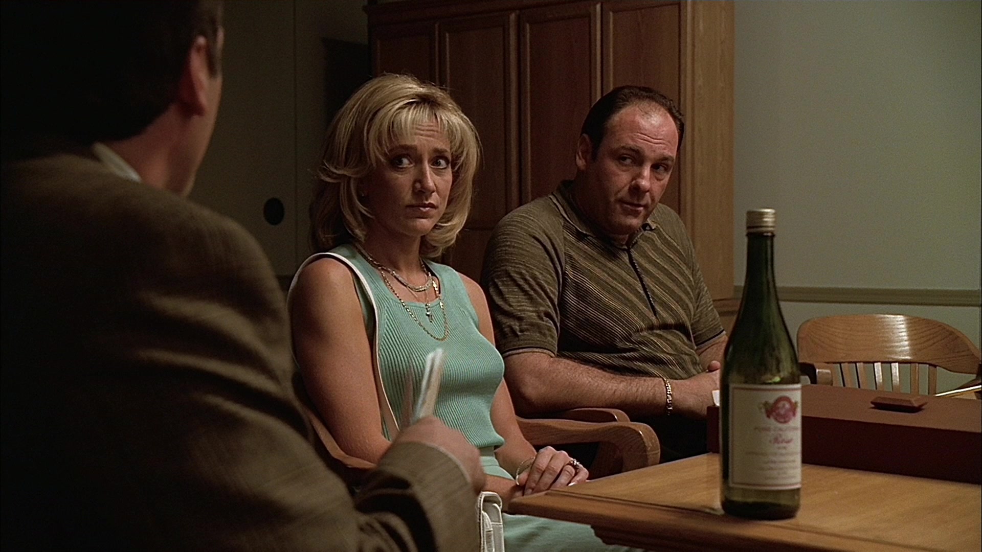 S01E007 - Down Neck 0100.jpg