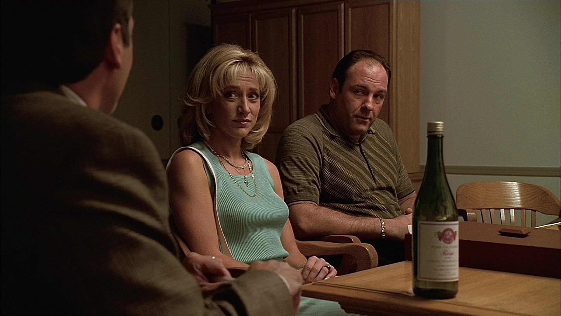 S01E007 - Down Neck 0101.jpg